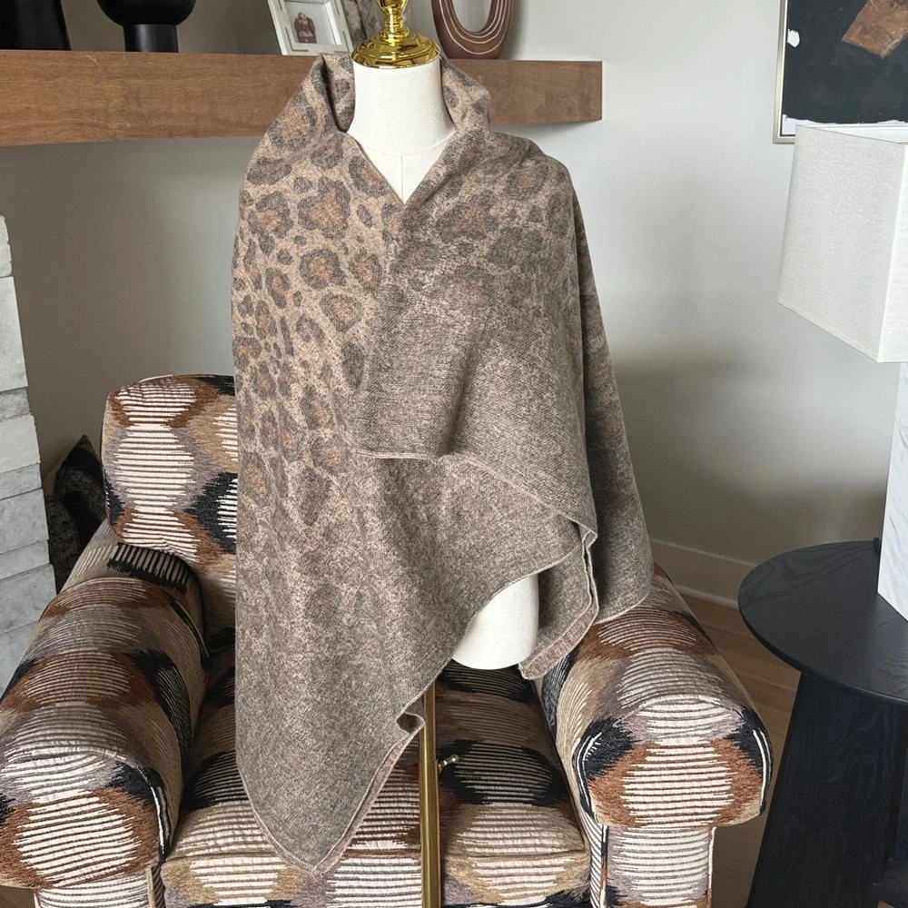 Anthropologie Clara Cozy Square Scarf